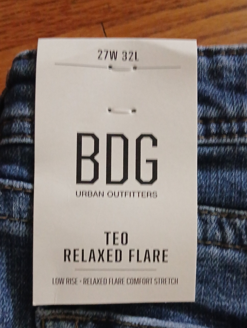 NWT BDG Teo Low-Rise Relaxed  Flare Leg Jeans Oxford Blue ■ Size 27 x 32 - Picture 5 of 15